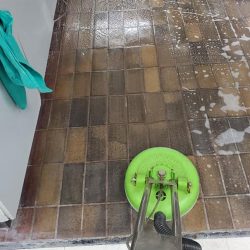 Photo Grout Cleaning